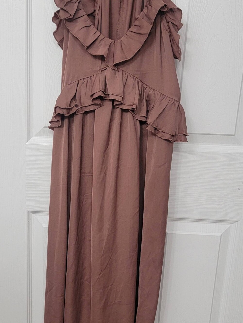 Old Navy Ruffled Sleeveless Maxi Dress in Dusty Mauve